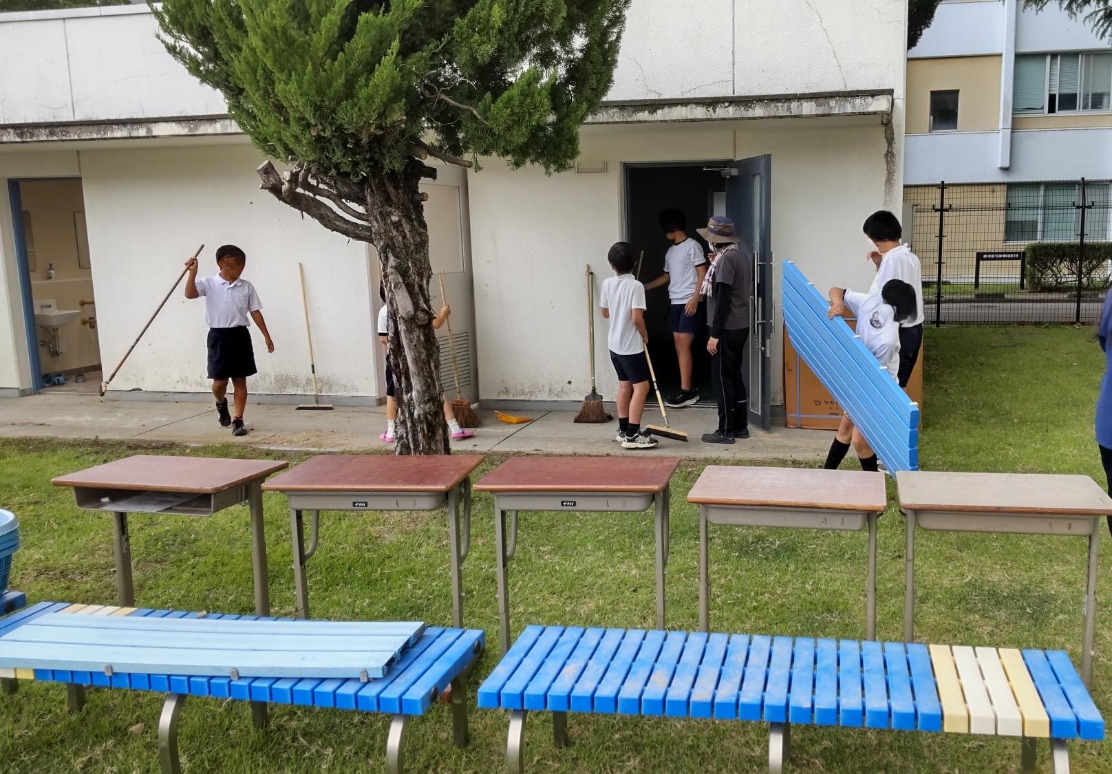 更衣室そうじ.JPG