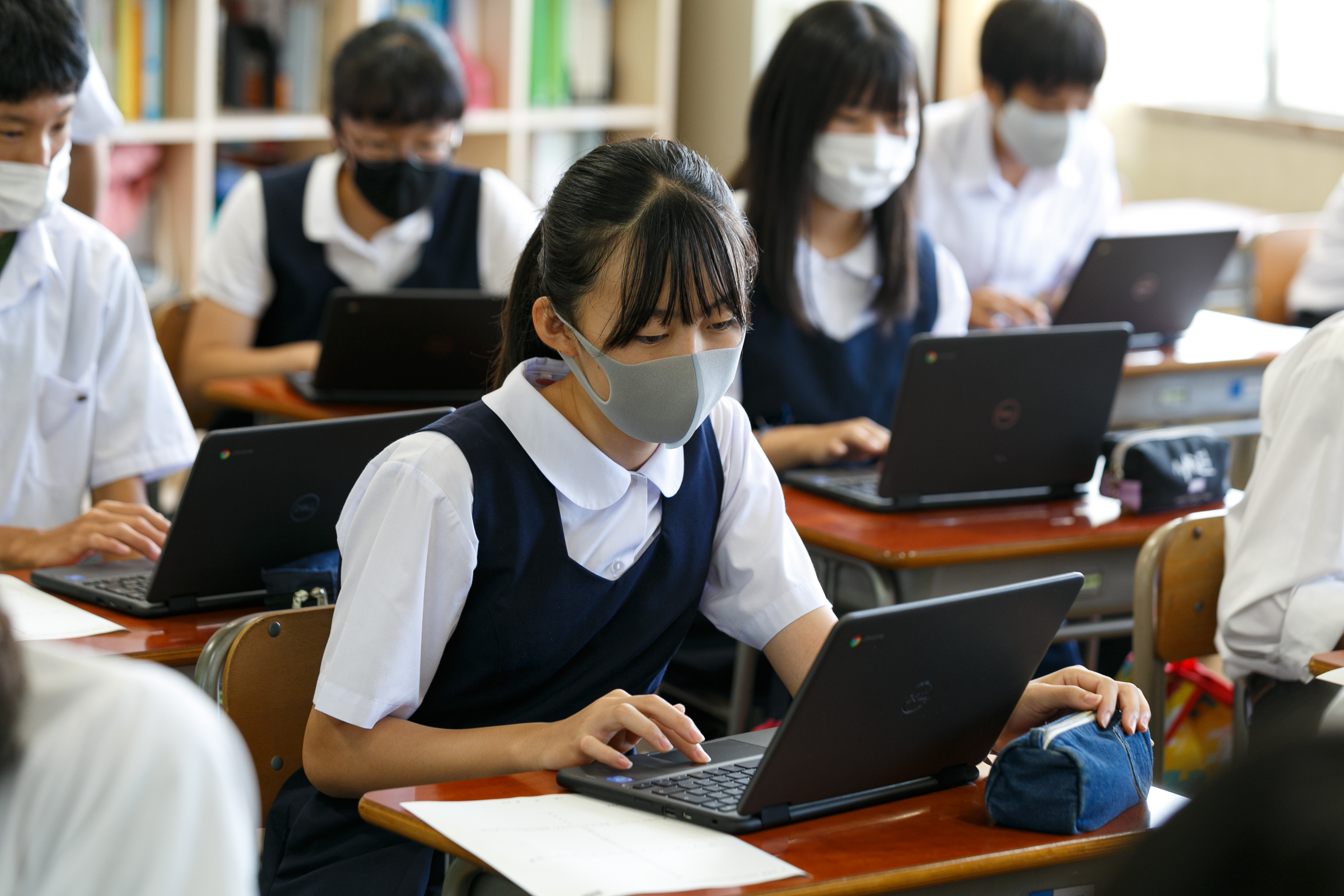 【中古】 教育の創造と追究 ２/国土社/奈良教育大学教育学部附属小学校 1200px-奈良教育大学附属小学校.jpg